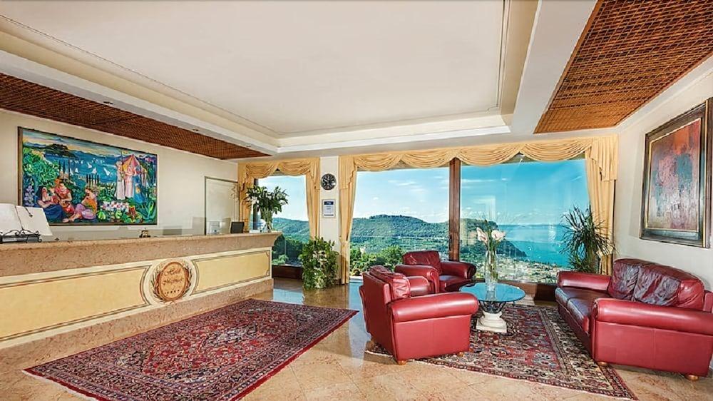Residence Madrigale Marciaga Dış mekan fotoğraf